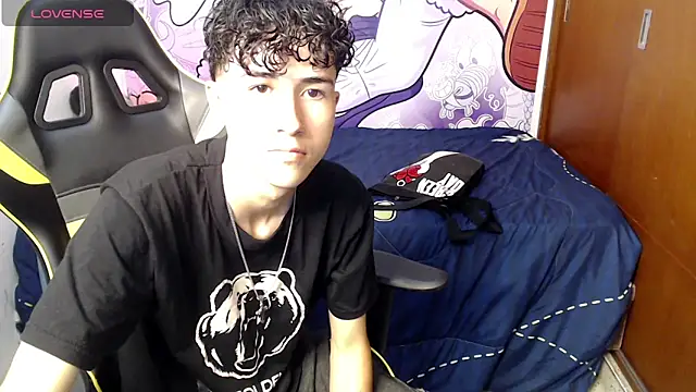 Snapshot of johnny_cagee chatting on 12/13/24, 03:38 johnny cagee online show from 12/13/24, 03:38