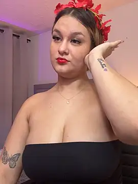 Snapshot of valeria_gomezx chatting on 02/27/25, 06:42 valeria gomezx online show from 02/27/25, 06:42