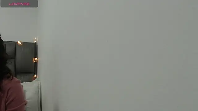 Snapshot of julz_03 chatting on 01/11/25, 04:25 julz 03 online show from 01/11/25, 04:25