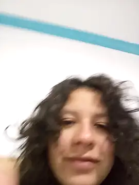 Snapshot of julz_03 chatting on 02/15/25, 04:25 julz 03 online show from 02/15/25, 04:25