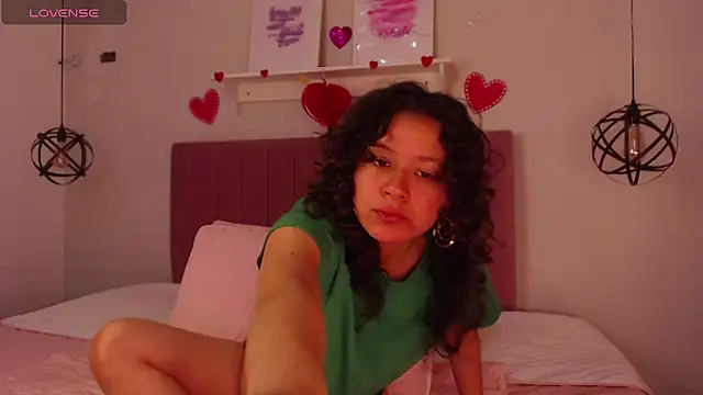 Snapshot of julz_03 chatting on 03/08/25, 08:03 julz 03 online show from 03/08/25, 08:03