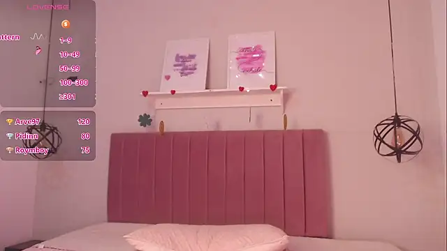 Snapshot of julz_03 chatting on 03/22/25, 02:16 julz 03 online show from 03/22/25, 02:16