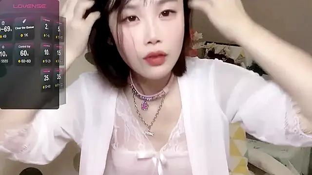 Snapshot of LaoSHI-999 chatting on 01/17/25, 12:10 LaoSHI-999 online show from 01/17/25, 12:10