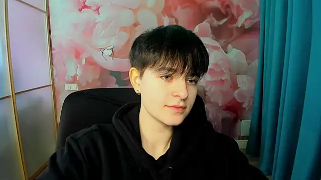 EmiliaYours online show from 12/07/24, 12:35