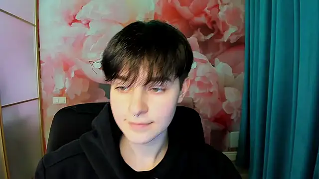 EmiliaYours online show from 12/07/24, 03:41