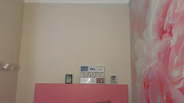 EmiliaYours online show from 01/25/25, 12:58