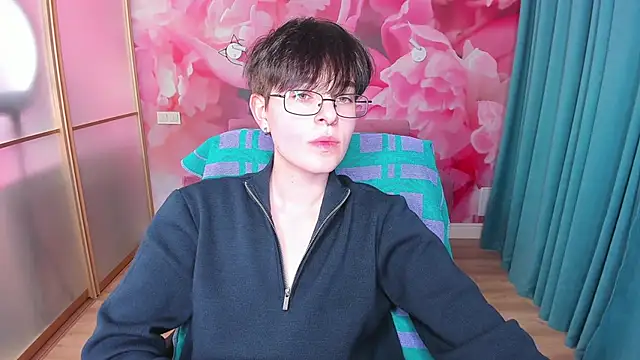 EmiliaYours online show from 01/26/25, 04:20