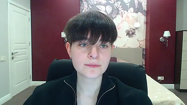 EmiliaYours online show from 03/04/25, 04:30