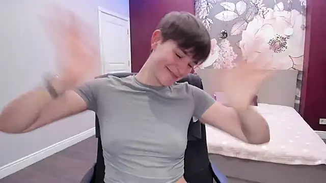 EmiliaYours online show from 09/15/25, 03:12