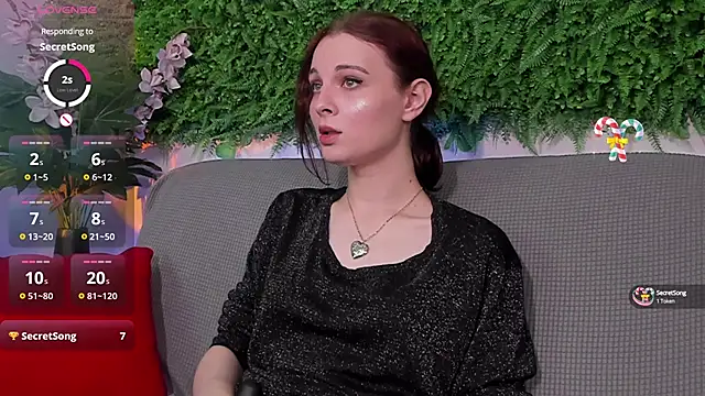Snapshot of AprilAvery chatting on 03/11/25, 04:29 AprilAvery online show from 03/11/25, 04:29