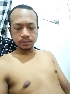 Snapshot of dark_boy28 chatting on 11/07/25, 07:25 dark boy28 online show from 11/07/25, 07:25