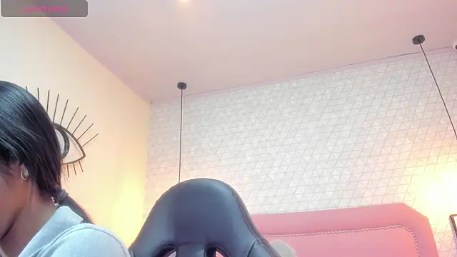 MAYROBERTSS online show from 02/11/25, 12:16