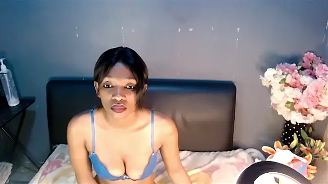 Snapshot of Ebonypreciousx chatting on 09/08/25, 09:14 Ebonypreciousx online show from 09/08/25, 09:14
