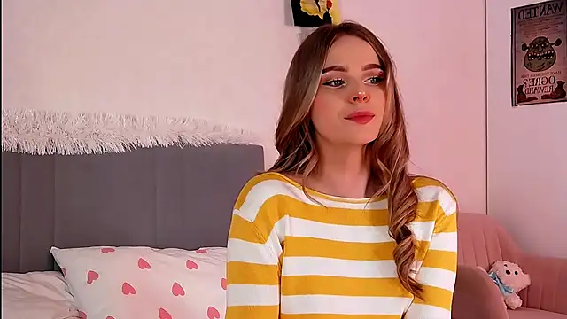 SIlviaBeyt online show from 10/06/25, 07:22