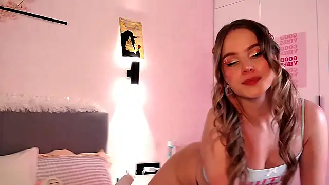 SIlviaBeyt online show from 11/22/25, 08:52