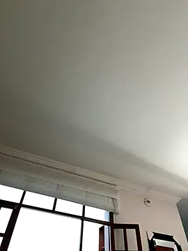 aurora divine online show from 10/25/25, 12:56