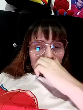 Snapshot of Lucyy-hess chatting on 12/06/24, 02:35 Lucyy-hess online show from 12/06/24, 02:35