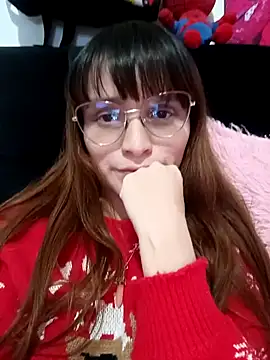 Snapshot of Lucyy-hess chatting on 12/18/24, 03:37 Lucyy-hess online show from 12/18/24, 03:37