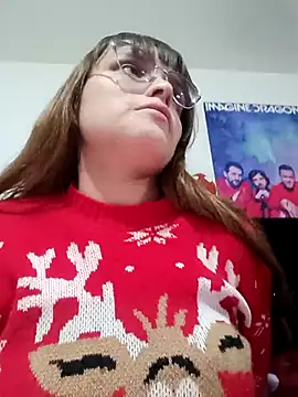 Snapshot of Lucyy-hess chatting on 12/21/24, 02:19 Lucyy-hess online show from 12/21/24, 02:19