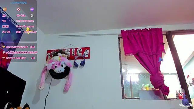 Snapshot of Lucyy-hess chatting on 12/26/24, 06:33 Lucyy-hess online show from 12/26/24, 06:33