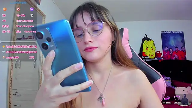 Snapshot of Lucyy-hess chatting on 01/14/25, 09:30 Lucyy-hess online show from 01/14/25, 09:30