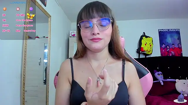 Snapshot of Lucyy-hess chatting on 02/26/25, 10:20 Lucyy-hess online show from 02/26/25, 10:20