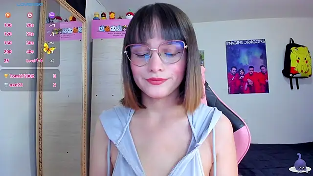 Snapshot of Lucyy-hess chatting on 09/17/25, 08:10 Lucyy-hess online show from 09/17/25, 08:10