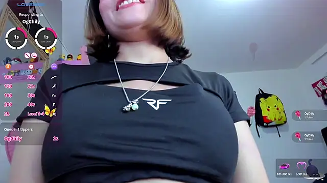 Snapshot of Lucyy-hess chatting on 09/23/25, 06:33 Lucyy-hess online show from 09/23/25, 06:33