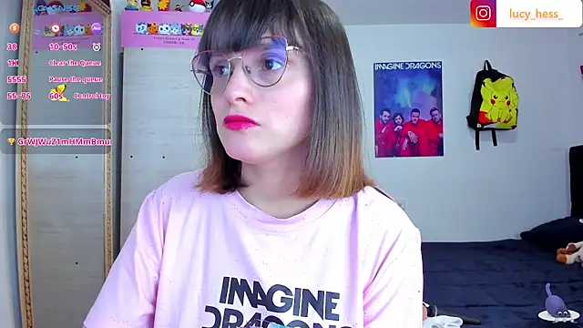 Snapshot of Lucyy-hess chatting on 10/21/25, 07:47 Lucyy-hess online show from 10/21/25, 07:47