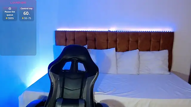 Snapshot of alexiaaross chatting on 10/09/25, 04:10 alexiaaross online show from 10/09/25, 04:10