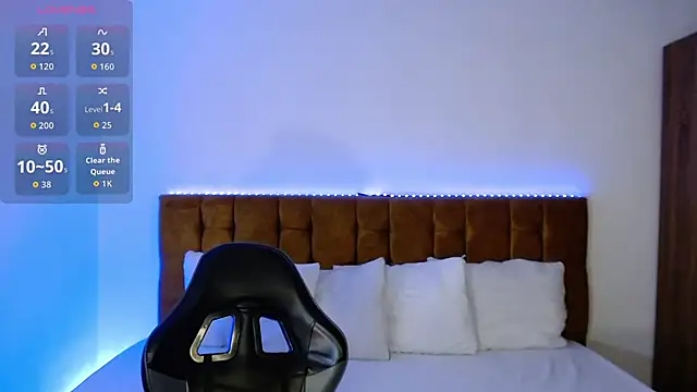 Snapshot of alexiaaross chatting on 10/23/25, 06:02 alexiaaross online show from 10/23/25, 06:02