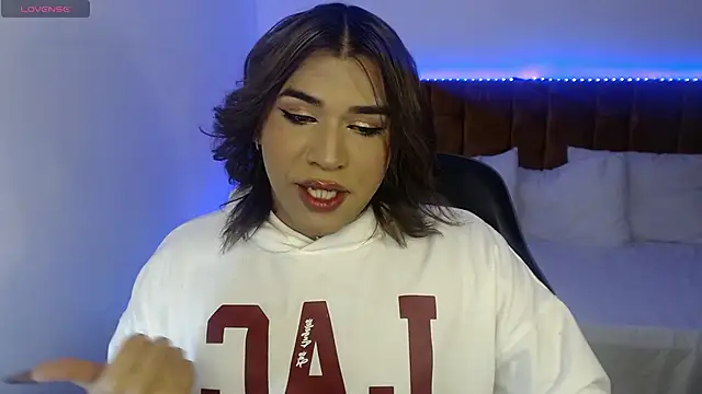 Snapshot of alexiaaross chatting on 11/09/25, 09:02 alexiaaross online show from 11/09/25, 09:02