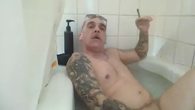 CandiedPompano online show from 10/11/25, 03:17