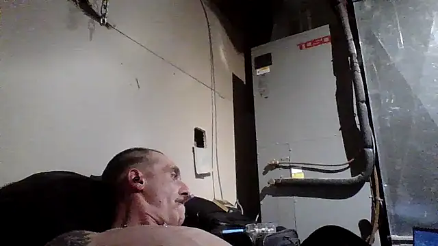 CandiedPompano online show from 10/21/25, 04:02