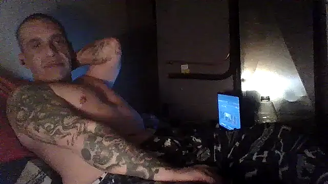 CandiedPompano online show from 11/09/25, 04:22