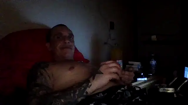 CandiedPompano online show from 11/16/25, 03:45