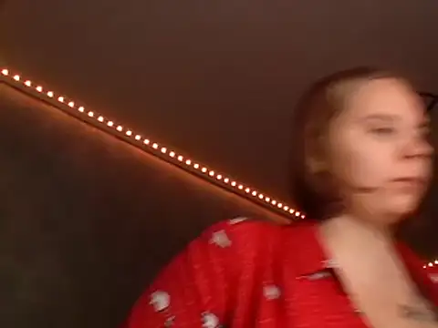 Thalia  Star online show from 12/16/24, 05:06