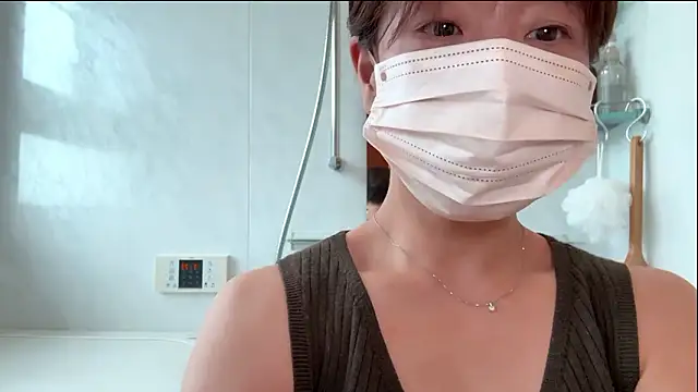 Risa 06 online show from 10/18/25, 06:26