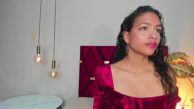 Snapshot of AntonellaHall_ chatting on 03/12/25, 12:04 AntonellaHall online show from 03/12/25, 12:04