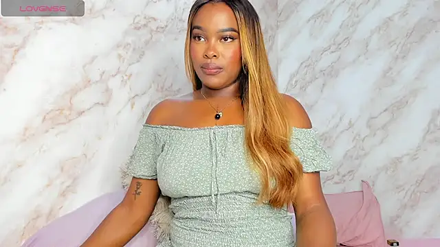 Snapshot of Kaseydelvey chatting on 12/12/24, 07:37 Kaseydelvey online show from 12/12/24, 07:37