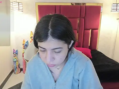 Violet m online show from 10/11/25, 11:31