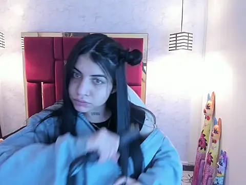 Violet m online show from 10/30/25, 01:01