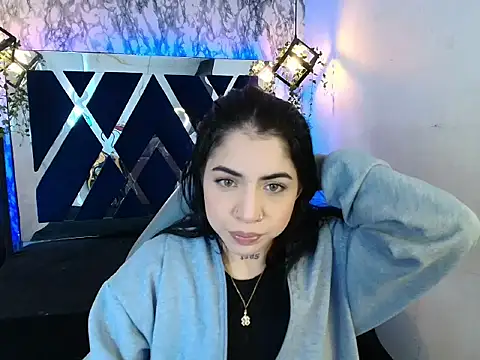 Violet m online show from 11/15/25, 12:13