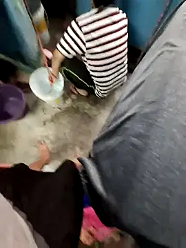 Snapshot of bobbyronak chatting on 10/27/25, 03:43 bobbyronak online show from 10/27/25, 03:43