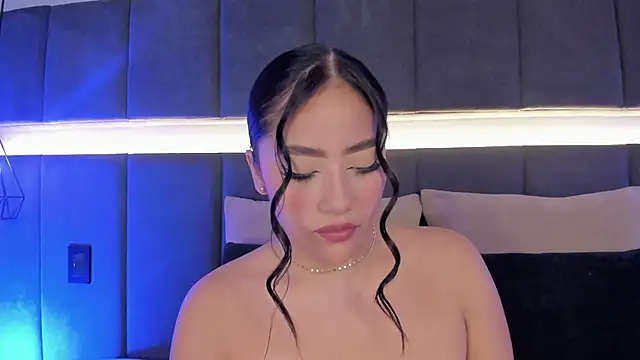 nicolle pierce online show from 01/26/25, 12:43