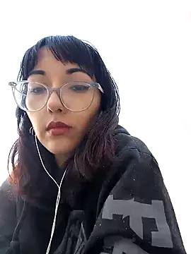 Snapshot of HighLilith chatting on 12/16/24, 04:27 HighLilith online show from 12/16/24, 04:27