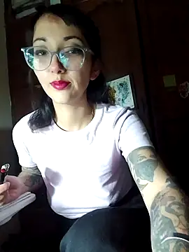 Snapshot of HighLilith chatting on 01/21/25, 09:46 HighLilith online show from 01/21/25, 09:46