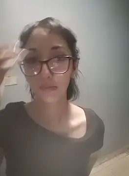 Snapshot of HighLilith chatting on 10/04/25, 09:29 HighLilith online show from 10/04/25, 09:29