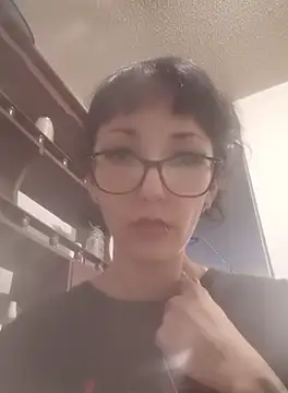 Snapshot of HighLilith chatting on 10/05/25, 12:09 HighLilith online show from 10/05/25, 12:09