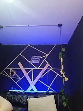 Gelena Black online show from 10/31/25, 01:45